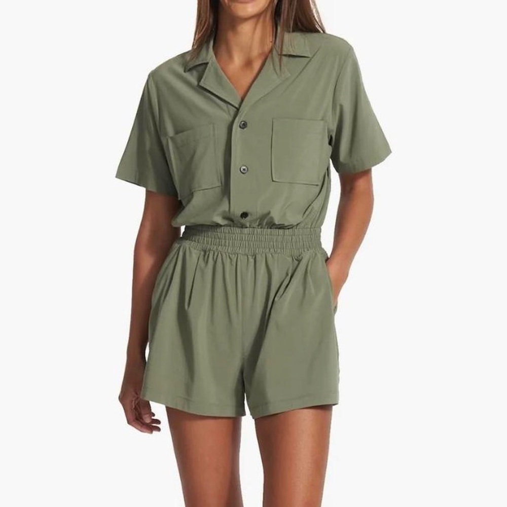 Vuori Olive Pistachio Green Button-Up Romper - Large L